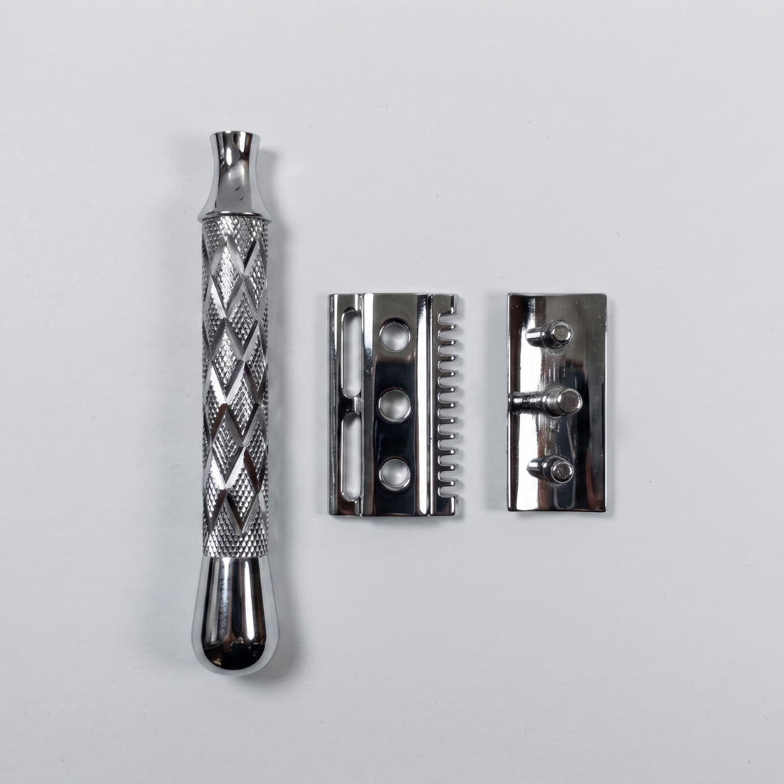 Romer-7 555 Hybrid Double Edge Safety Razor - Chrome Diamond Cut Handle