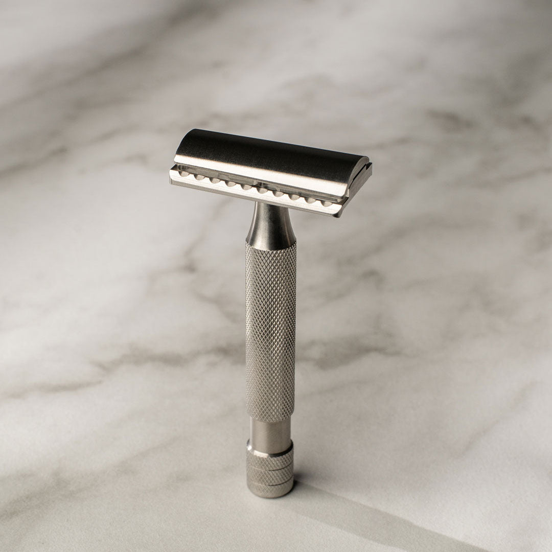 Above the Tie S1 Slant Razor