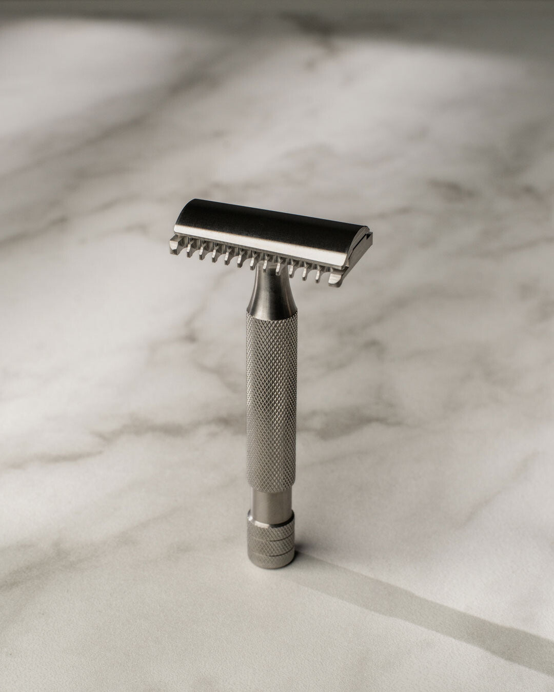 Above the Tie S1 Slant Razor