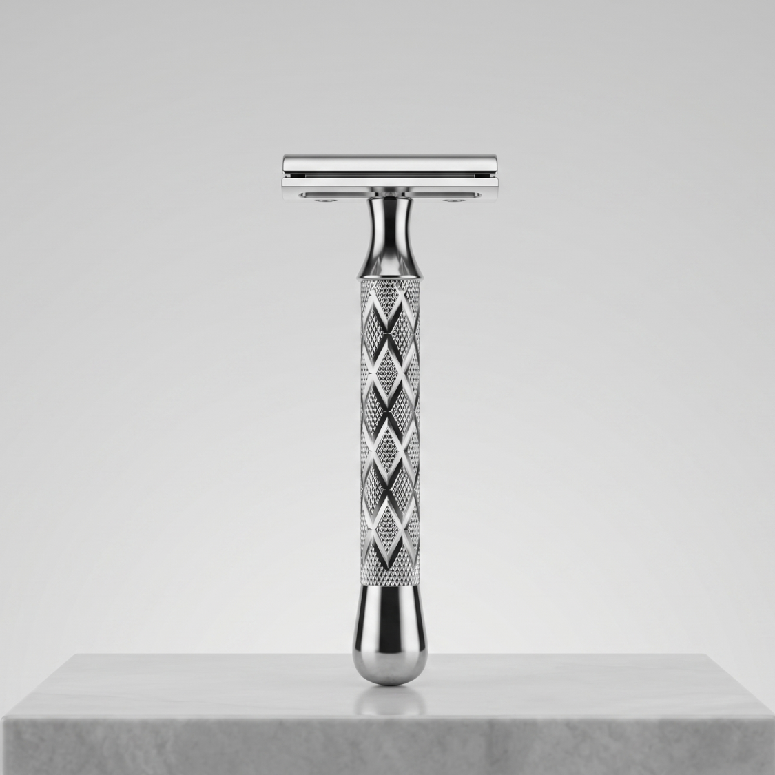 Romer-7 555 Hybrid Double Edge Safety Razor - Chrome Diamond Cut Handle
