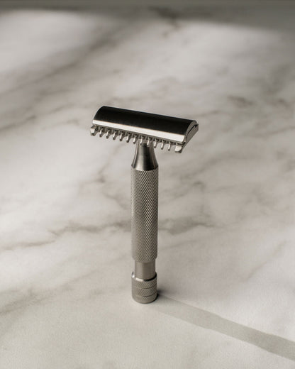 Above the Tie S1 Slant Razor